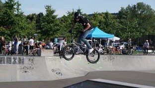 开云体育平台-世界自行车锦标赛中国队突破自我，世界自行车比赛记录